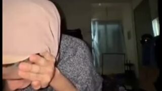 Video ABG Viral hijab Trending bergoyang di atas ranjang posisi ngulek New Top 2025
